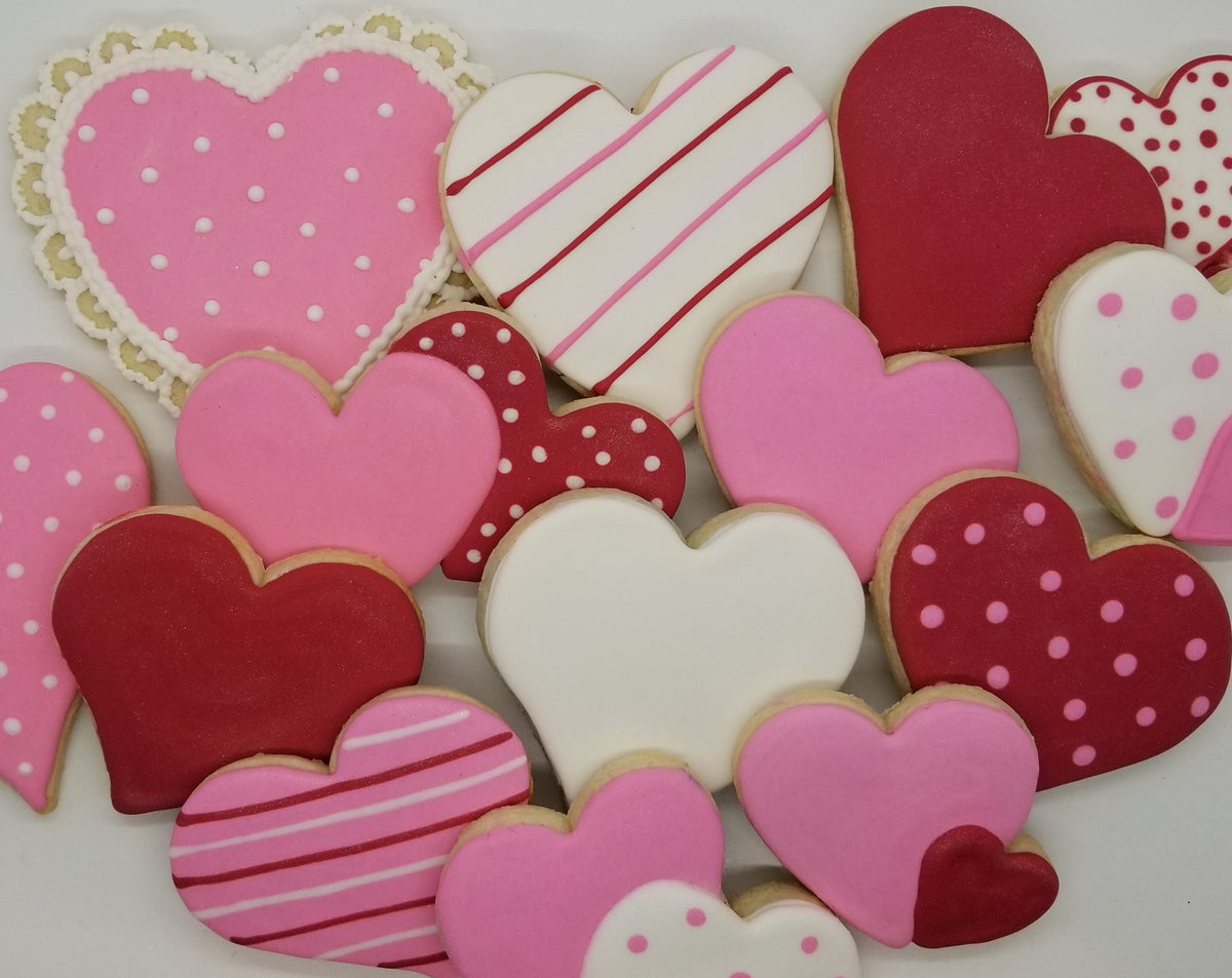 Skunk Cookie Cutter, Valentine Cookie Cutter – Cookie Cutter Studio