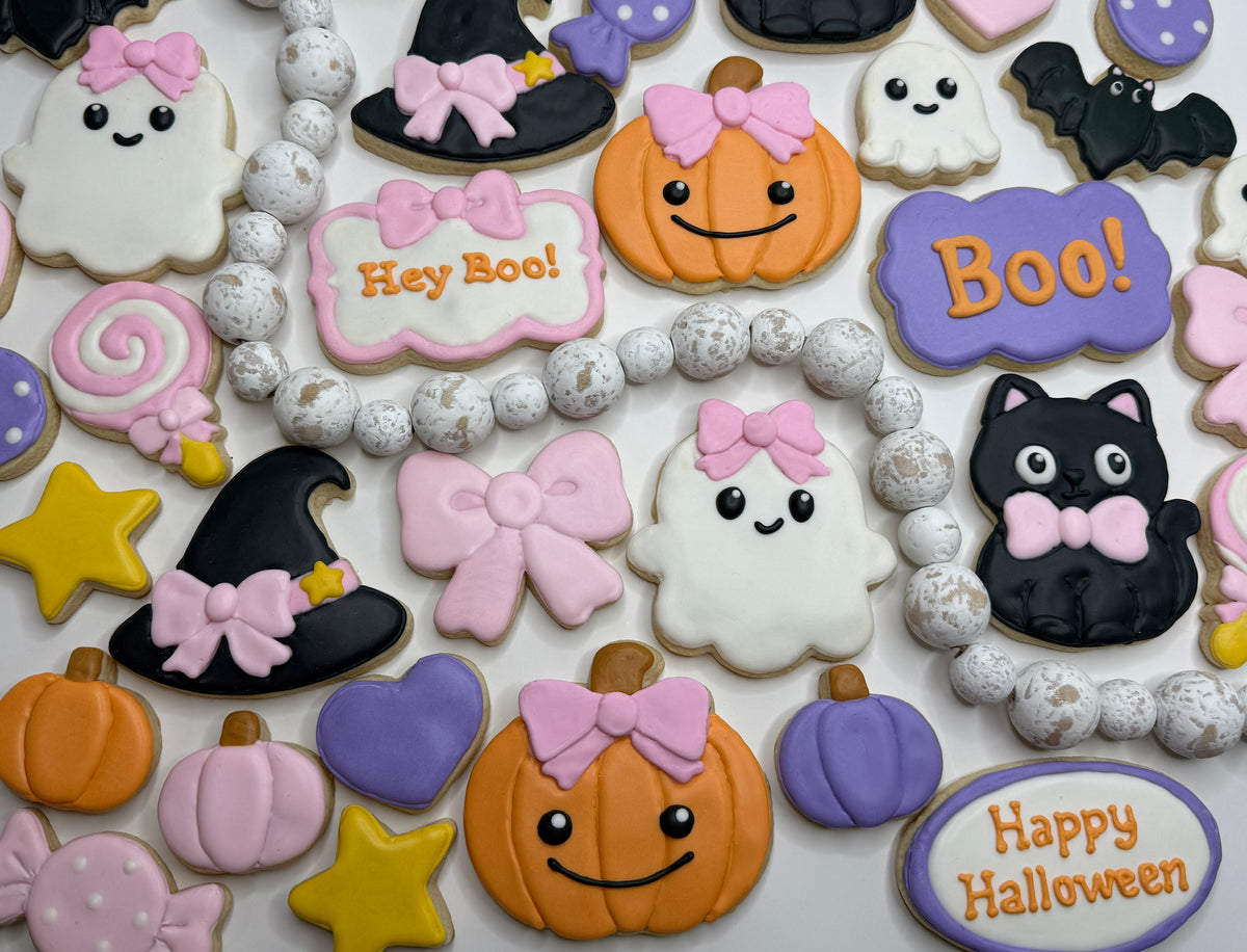 Halloween Cookie Cutter Set | 16 Piece Ghost, Pumpkin, Witch, Cat Baking Set