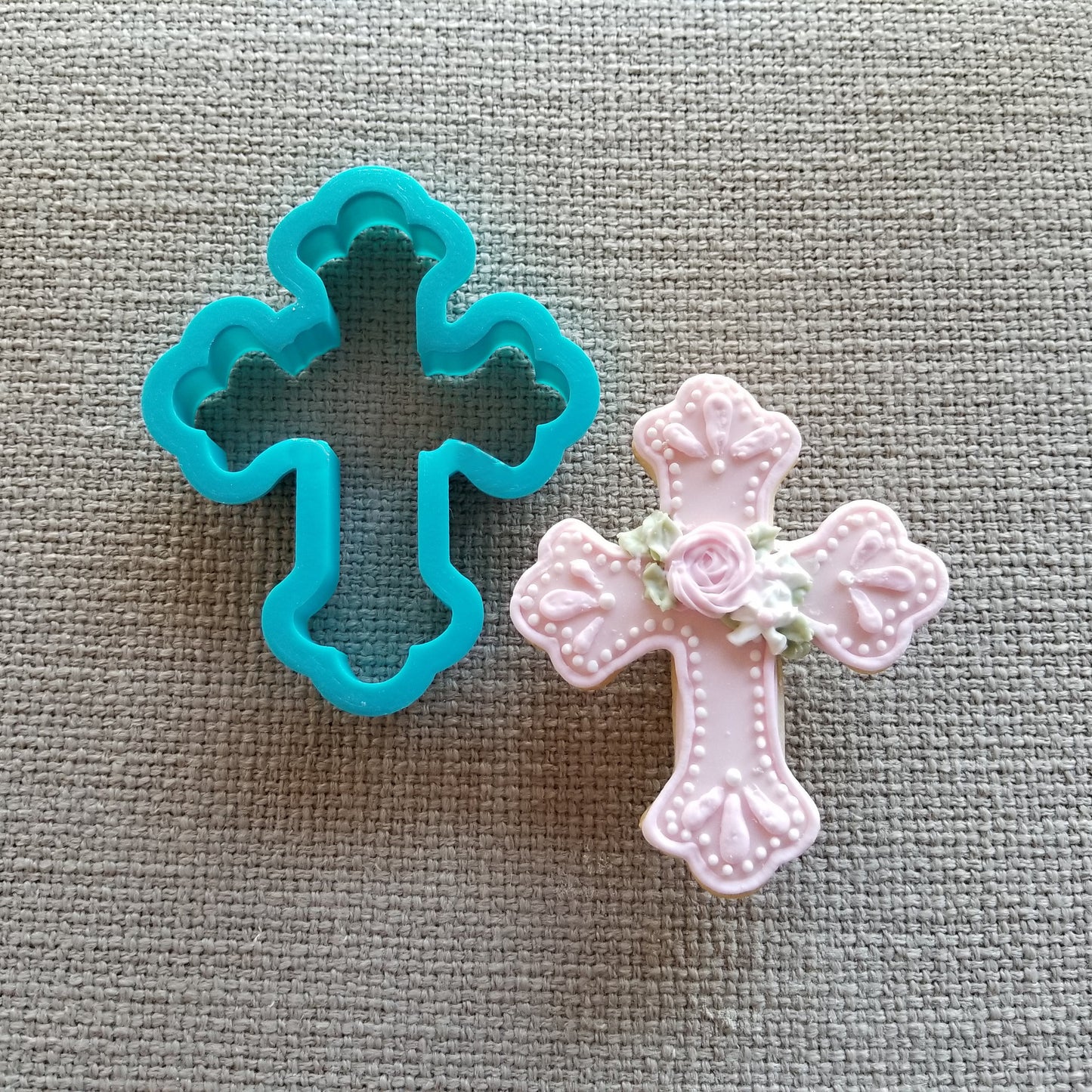 Floral Cross Cookie Cutter