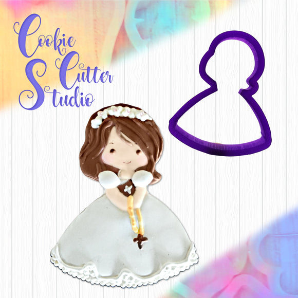 Communion Girl In Prayer Cookie Mold – Breakdown Cookie Cutter, PLA Material (Made In Italy)
